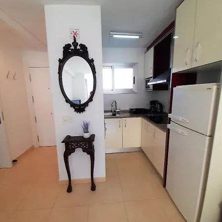 Glamour Alhambra Rincon De Loix Benidorm-sea View-free Parking, Wi-fi, Pool, New Air Conditioning * בנידורם