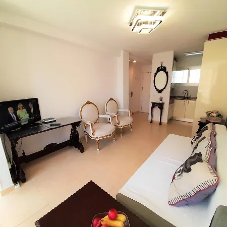 Glamour Alhambra: Seaside With Pool And Parking Apartment *