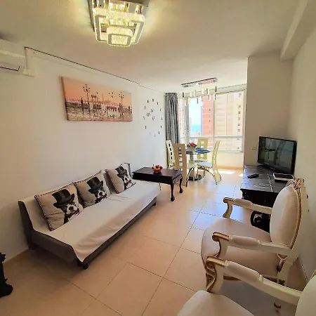Glamour Alhambra: Seaside With Pool And Parking Benidorm
