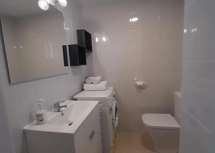 Glamour Alhambra Rincon De Loix Benidorm-sea View-free Parking, Wi-fi, Pool, New Air Conditioning *